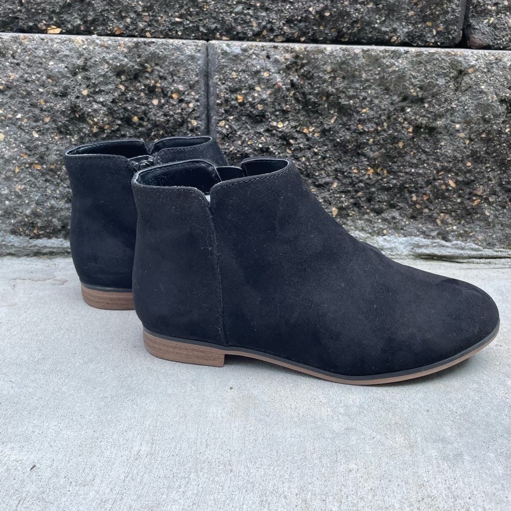 Girls suede zipper booties